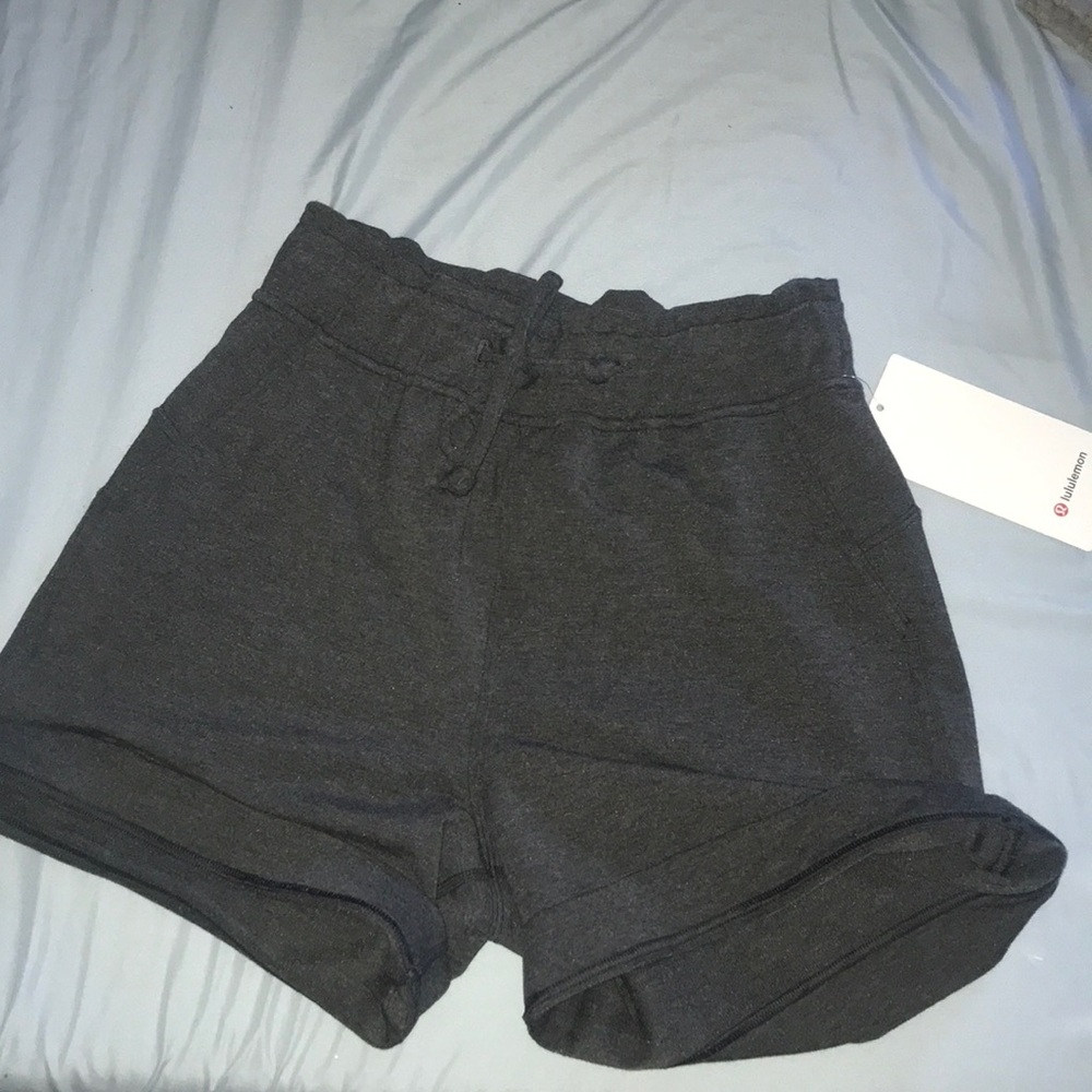 lululemon Hello Sunday Short